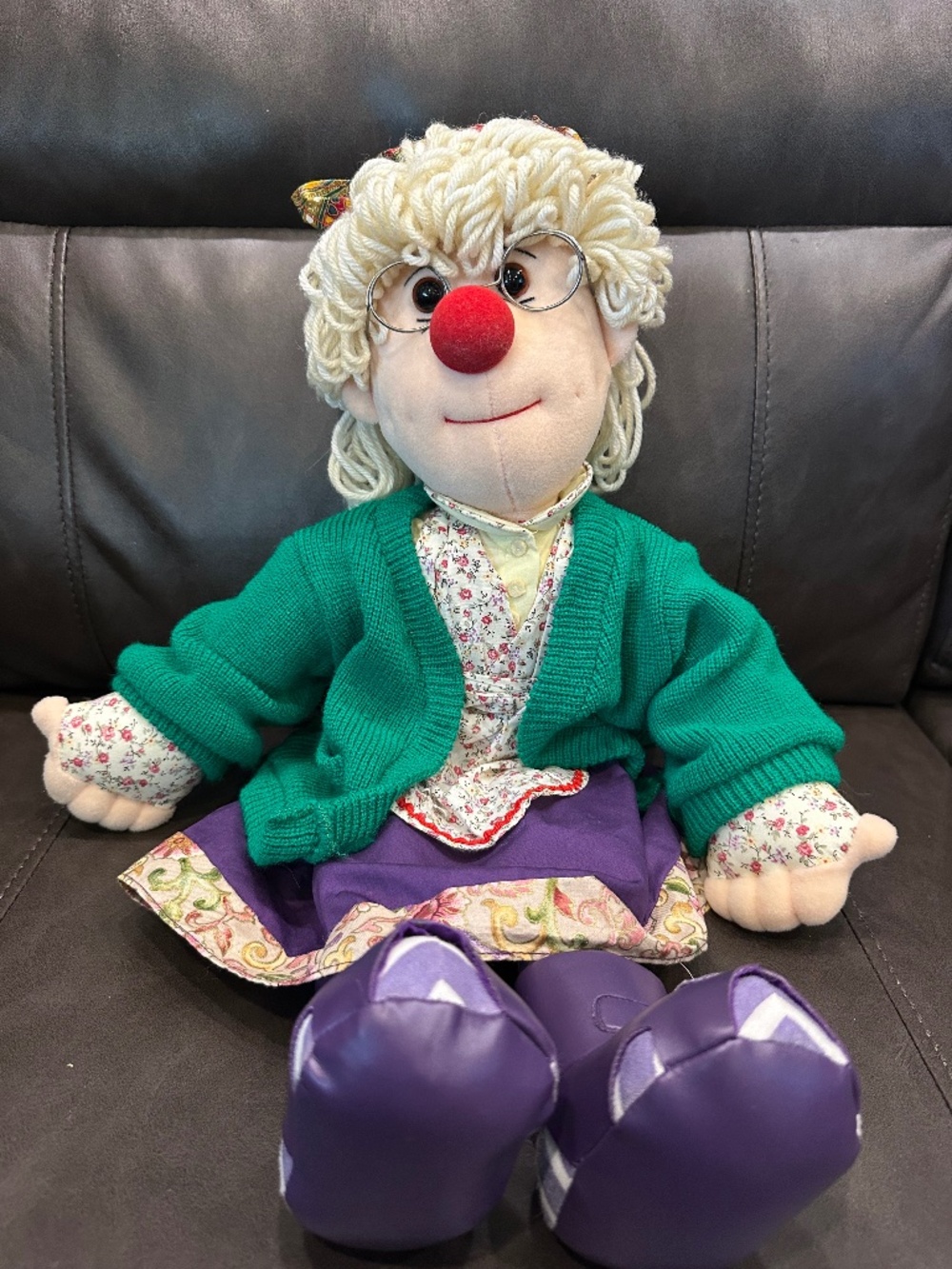 The Big Comfy Couch Granny Garbanzo Retro Vintage 90s